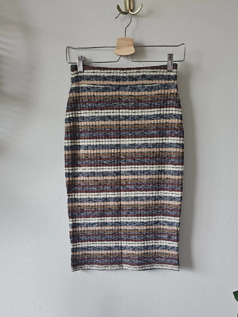 BCBGeneration Striped Ribbed Matching Set - Picture 3 of 8